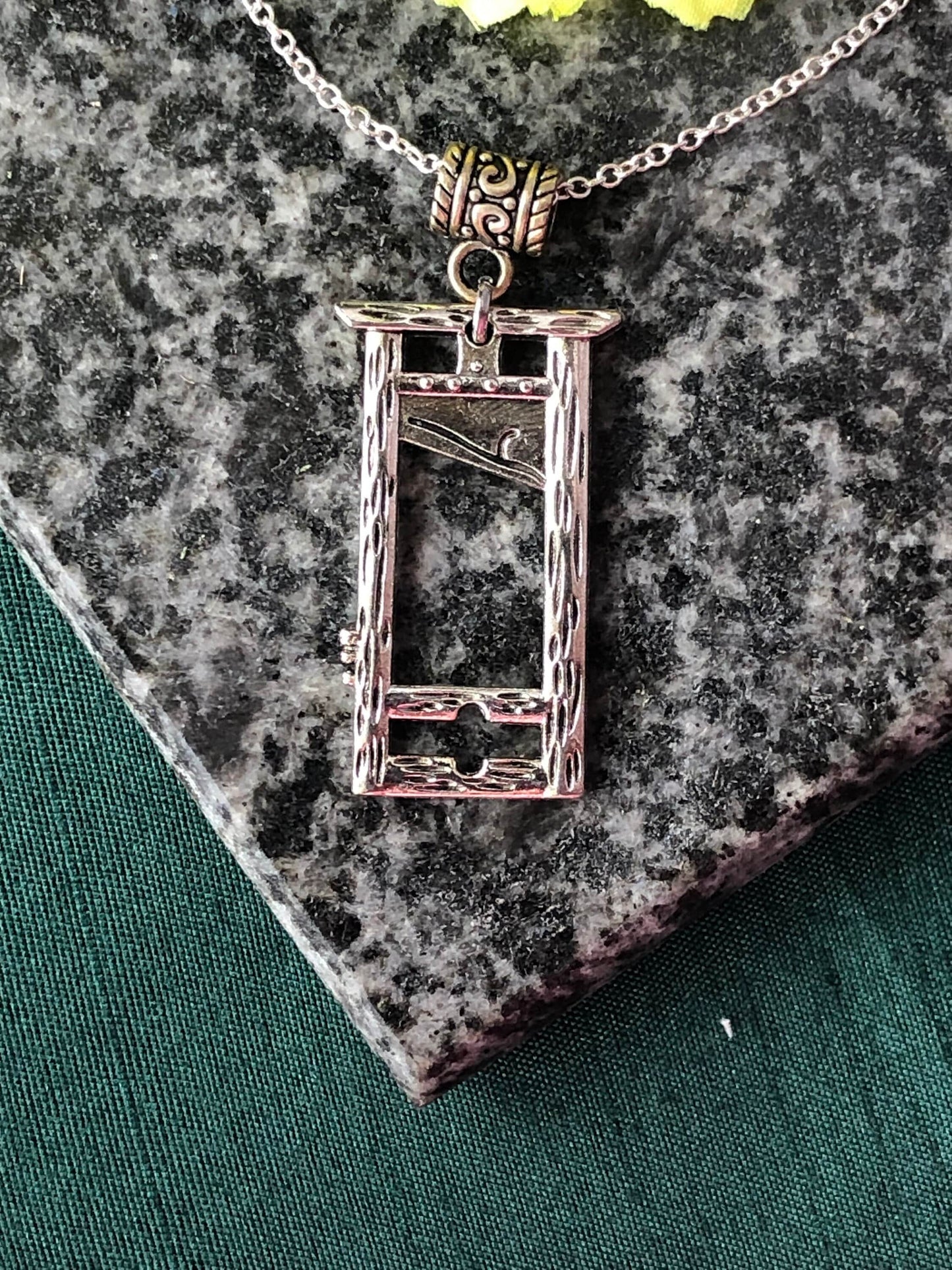 Silver Guillotine Necklace